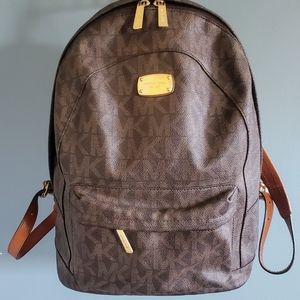MICHAEL KORS LARGE JET SET BACKPACK BROWN